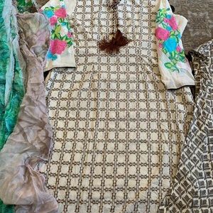 New 3 Piece Pakistani Charizma Salwar Kameez